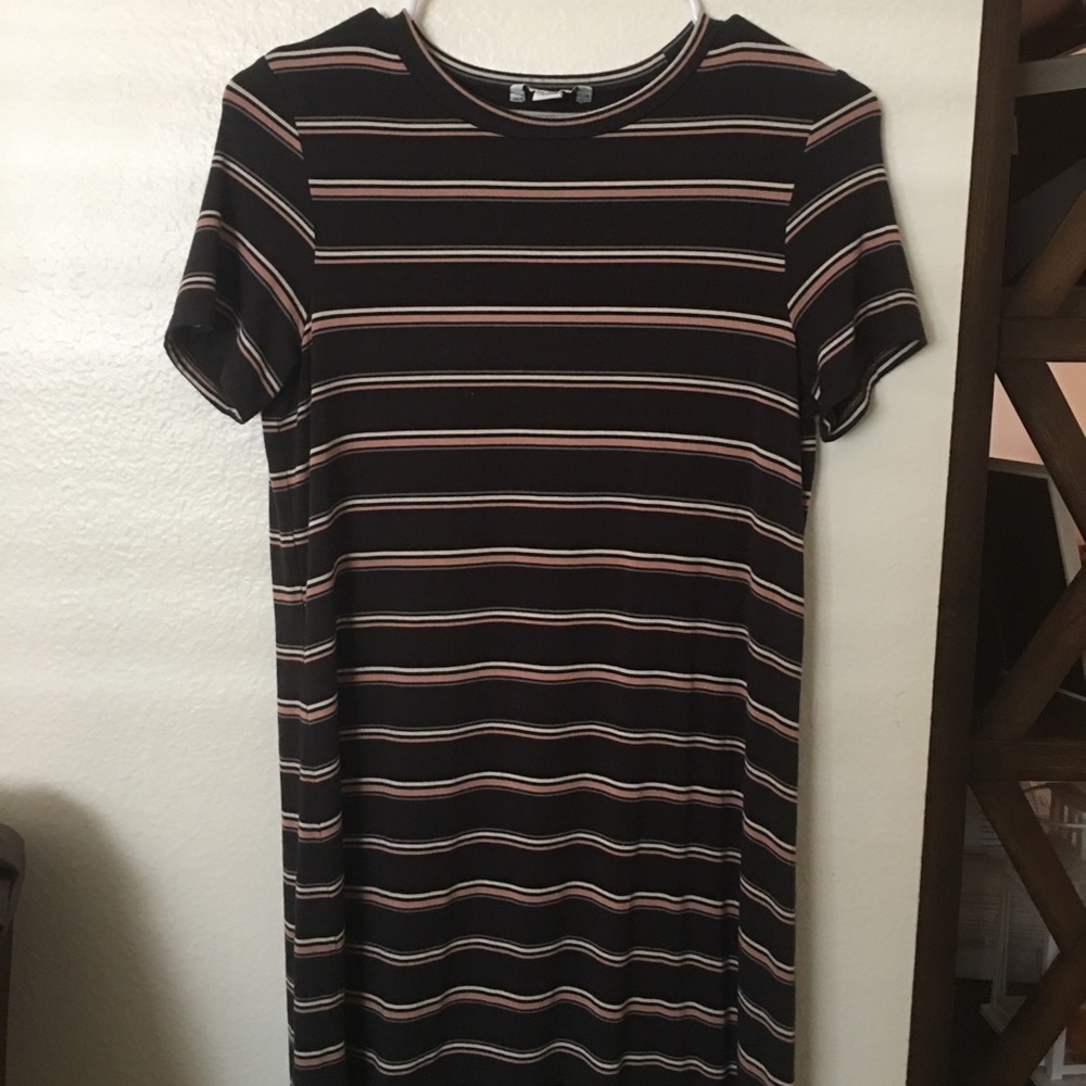 ✰ AE t-shirt dress